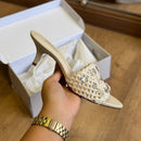 Sandália Mule Arezzo Salto Kitten Bordado Floral  A132170010