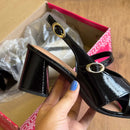 Sandália Dakota de Salto Bloco Tiras Cruzadas Y9201