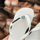 Chinelo Havaianas Top + Placa Logo + Pin Kombi