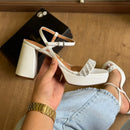 Sandália Vizzano Salto Bloco Tira Brilhosa 6472.215