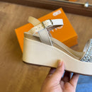 Tamanco Beira Rio Tira em Strass 8407.142