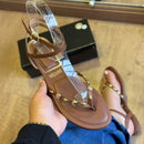 Sandália Vizzano Rasteira Detalhe Dourado nas Tiras 6528.108