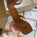 Sandália Arezzo Anabela Tiras Thong A138530001